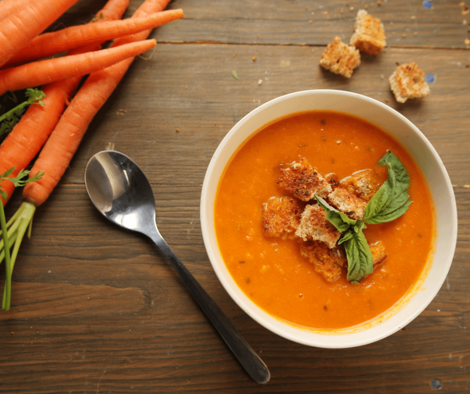 Сытный суп из облепихи и моркови.