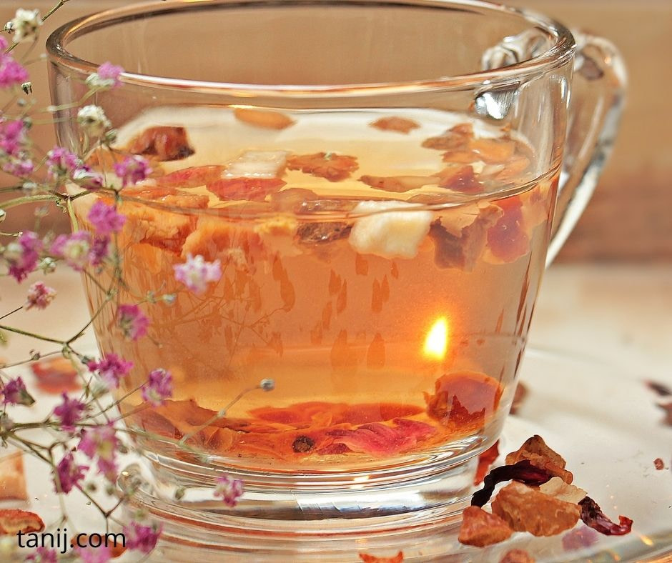 какой чай от головной боли помогает лучше, как его правильно готовить и пить.